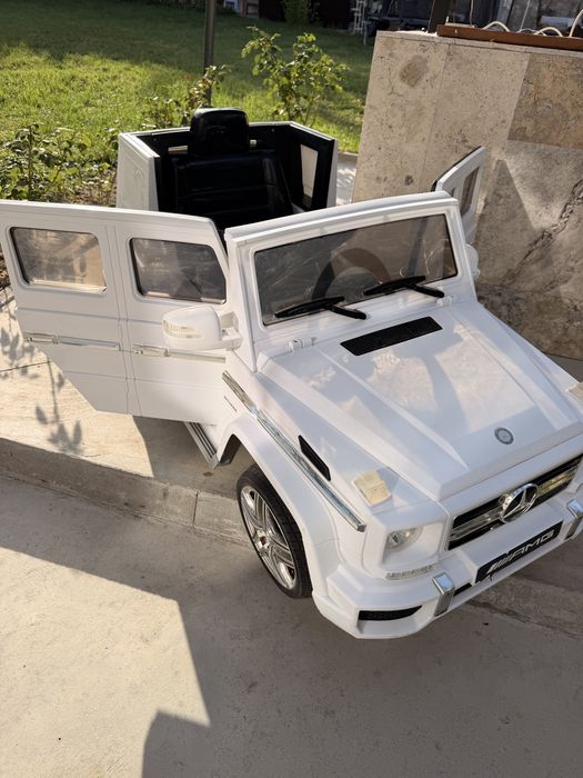 Акумулаторна детска кола Mercedes