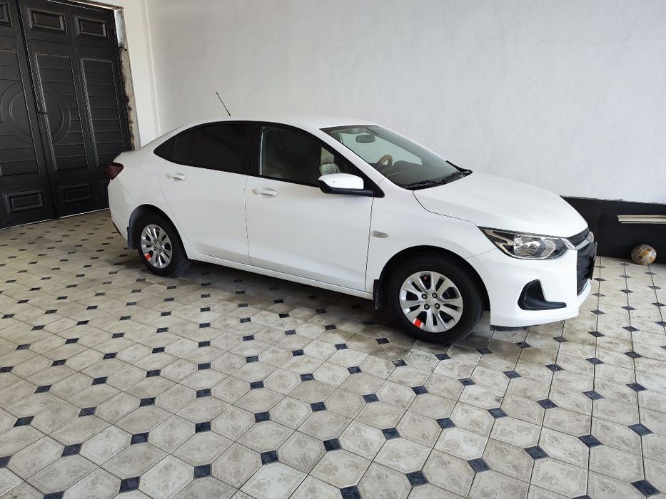 Chevrolet Onix 3LT MT