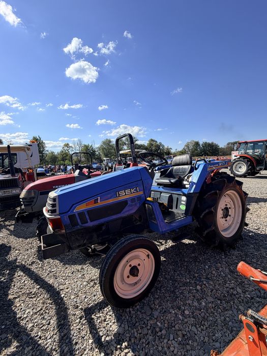 tractor japonez iseki landhope 217 21 cp 4x2 bonus freză de sol