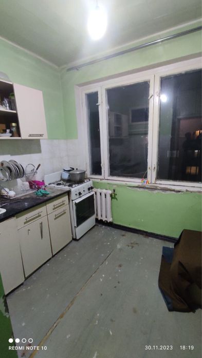 сотилади 1 хонали уй  Коракамиш 2/4