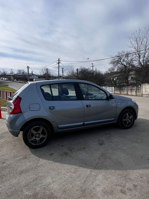 Dacia Sandero 2011 1.6 Benzina +GPL