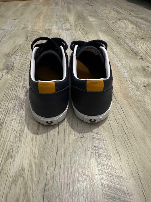 Adidasi casual barbati FRED PERRY marimea 39