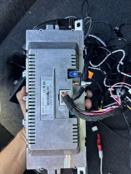 Navigatie mare dedicat NBT android carplay BMW F10 F11 camera mansalie