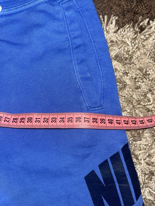 Pantaloni nike (puma adidas vans jordan)