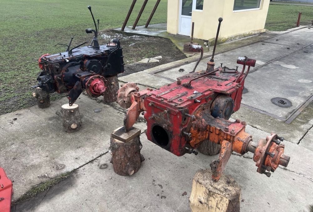 Vand transmisie tractor U650 in stare foarte buna de functionare