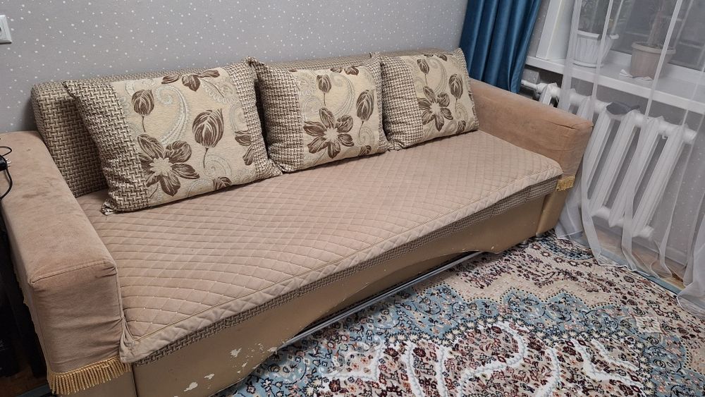 Продам диван срочно