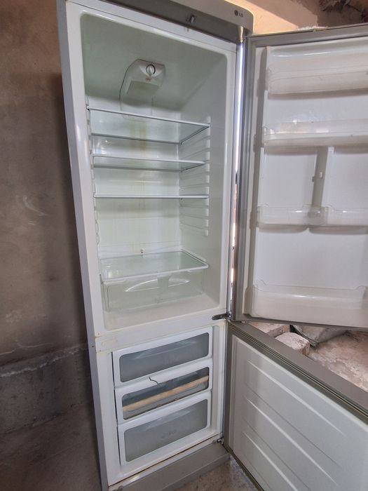 Холодилник в отличном состояние