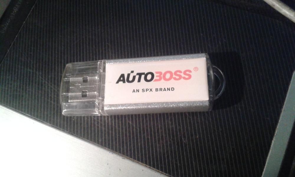 переходник USB--- SD  flash от сканера avtoboss