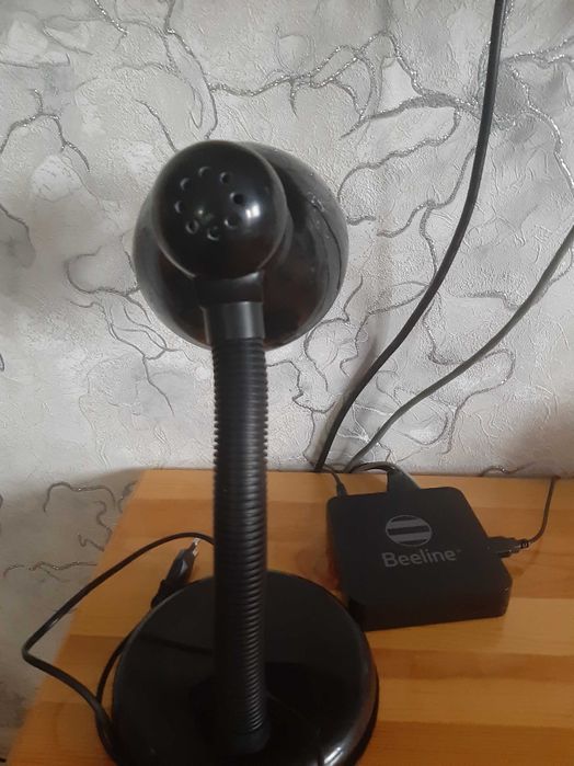 Продам светильник настольный