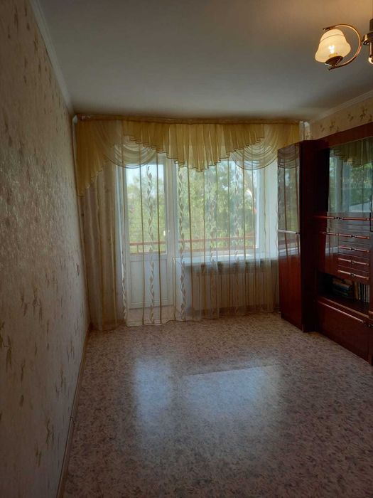 Продам 2-х конмантную квартиру