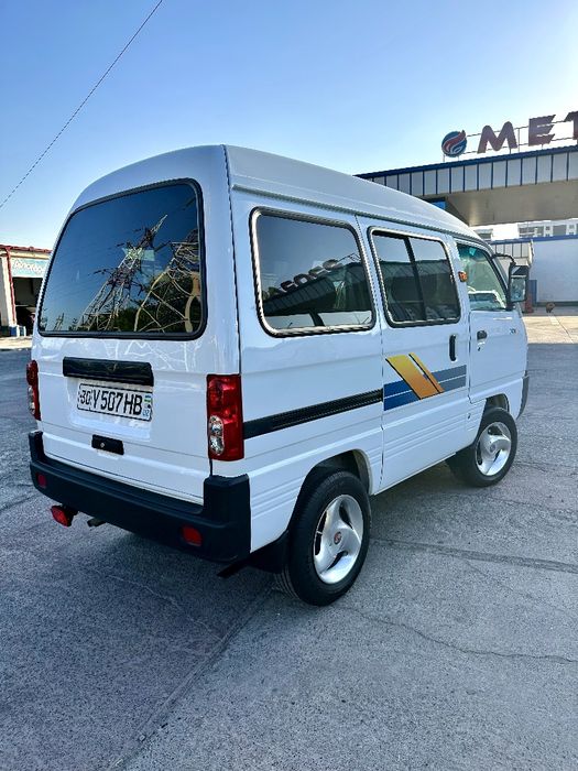 Chevrolet damas 2