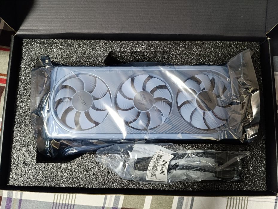 Rtx 4070 Super aero oc 12gb  gigabyte