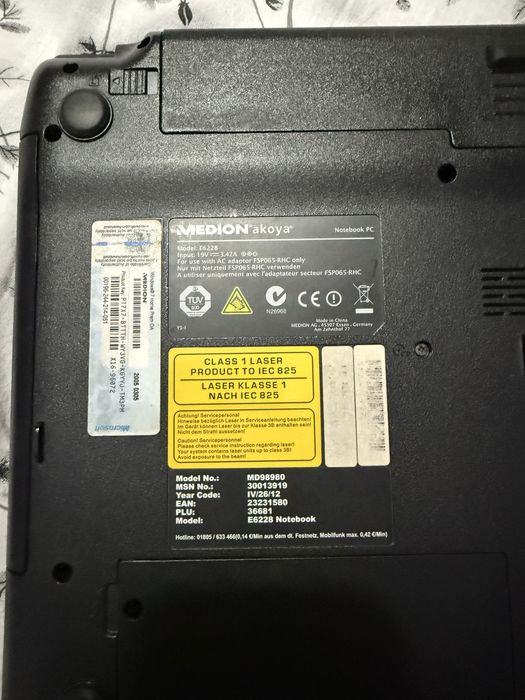 Продавам лаптоп-Medion MD97980 / E6228, Intel i3, 8GB RAM