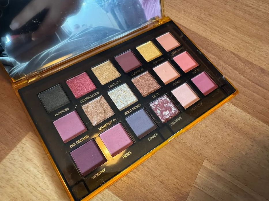 Makeup cosmetice skin care