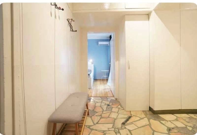 Дава се под наем Тристаен апартамент в София, Център - 110 кв.м за 1200 € - Снимка #6