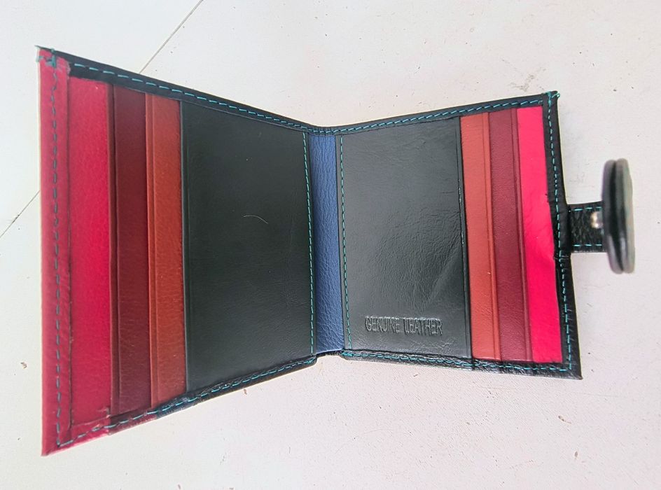 Портфейли GENUNE LEATHER / безплатна доставка/