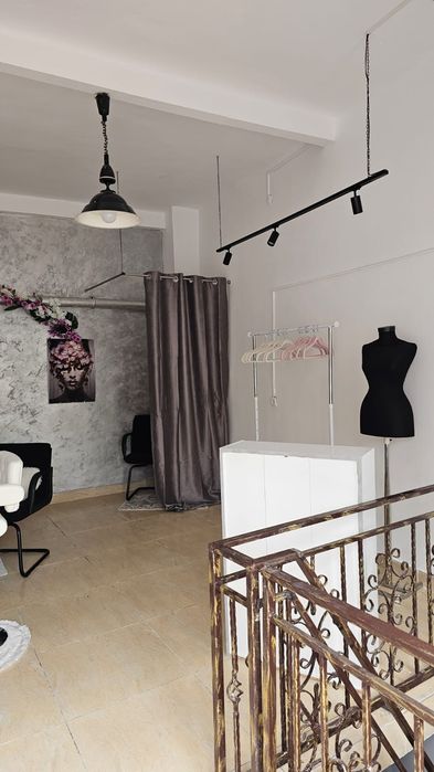 închiriez sau vand spațiu comercial proprietar