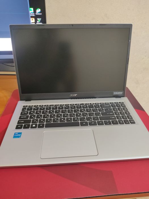 Продается ноутбук офисный