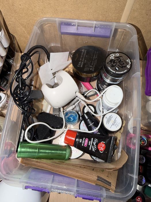 Продам все для маникюра