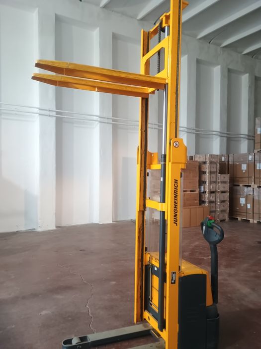 Liza Jungheinrich EJC112