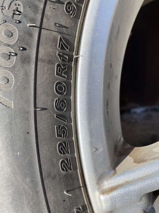 Зимняя резина BRIDGESTONE R17  225/60