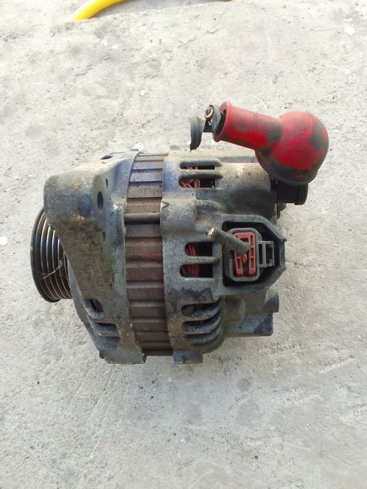 Продам генератор на ниссан.