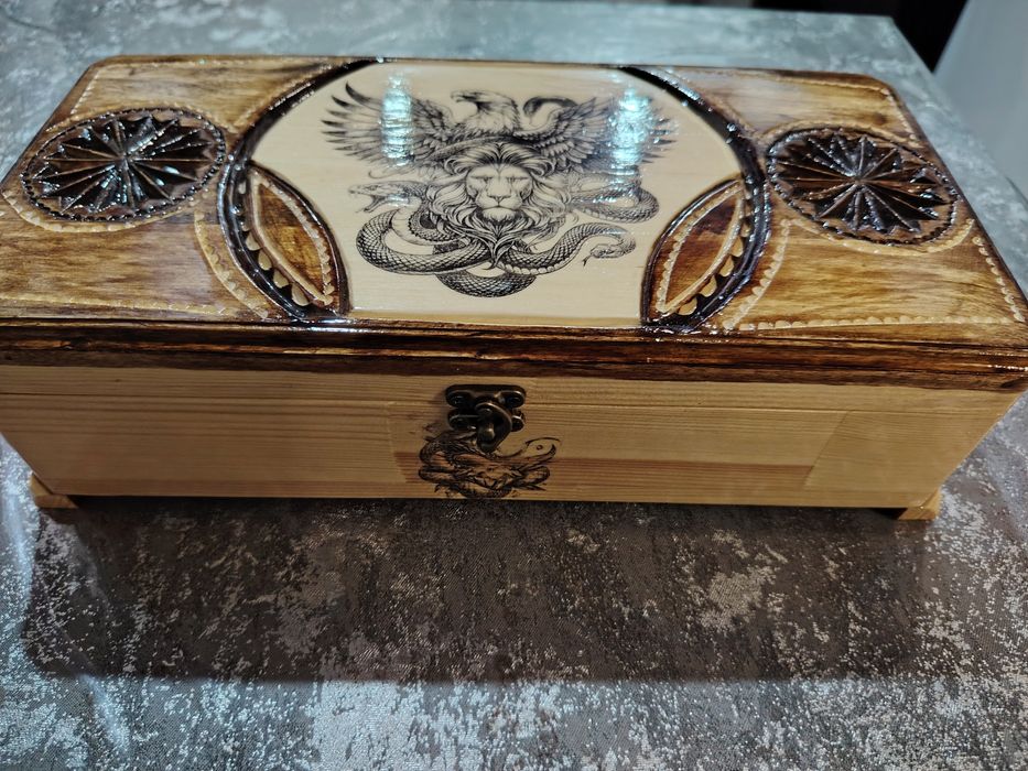 Шкатулка - ларец! Ручной работы!