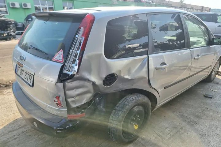 Dezmembrez Ford focus C MAX 1 FACELIFT  motor 1.8tdci 115cp KKDA dezmembrari usa portiera  aripa oglinda far