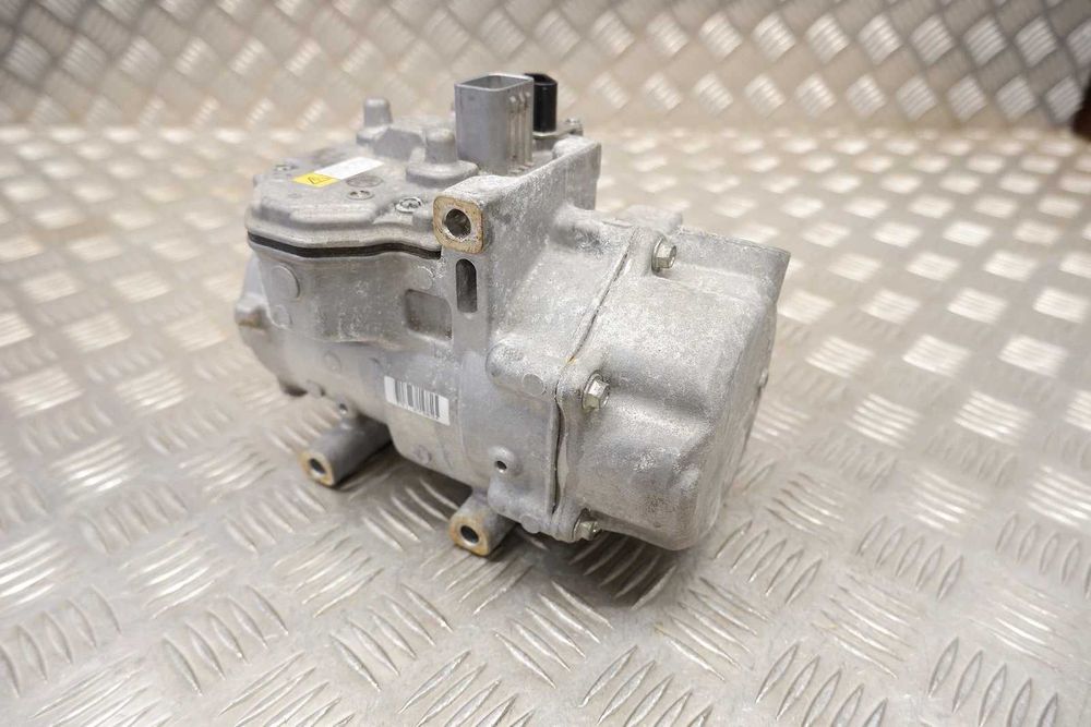 Compresor AC Lexus NX300h, RC300h, Toyota RAV4 Hybrid 042200-1690