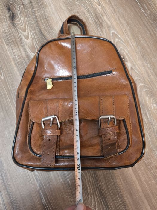 Дамска раница от естествена кожа
