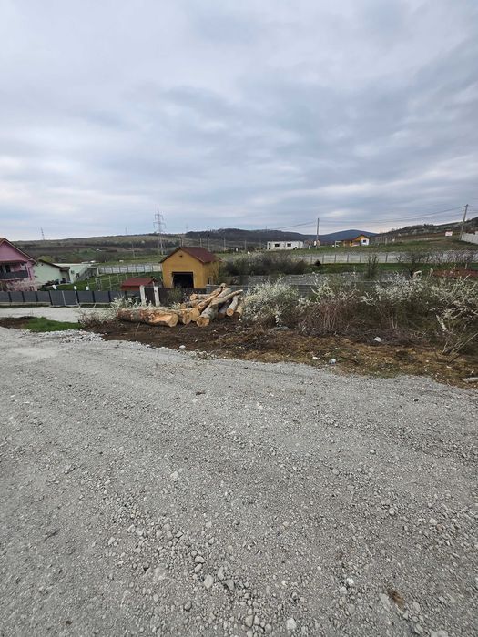 Vand teren zona Zavoi-Archia (Intravilan in noul PUG)