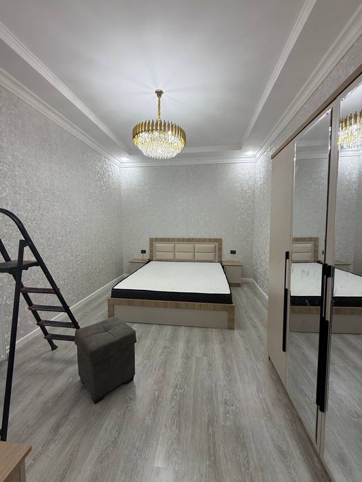 Возле Чарсу Озод проезд Гульзор Дом Участок 4,1 сотки 220 м² 9 комнат