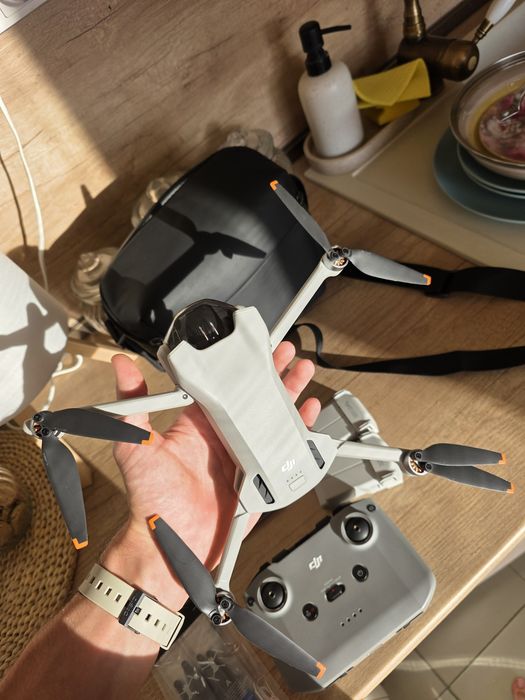 Дрон dji mini 3 с две батерии
