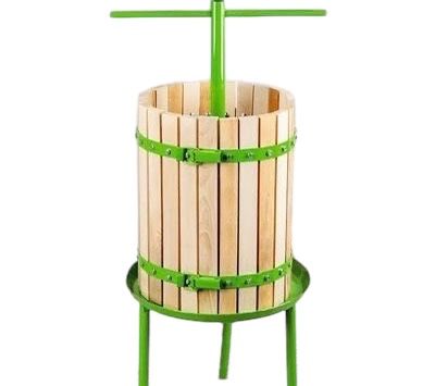 Нова българска ръчна преса за грозде с капацитет до 36 литра