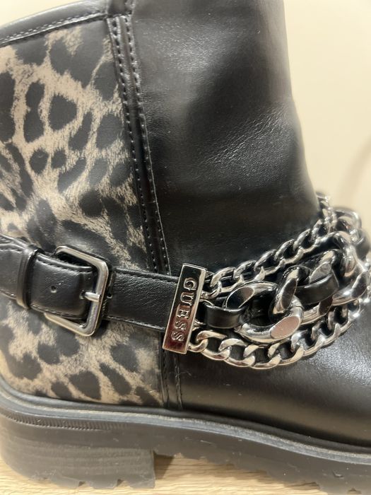 Дамски боти GUESS