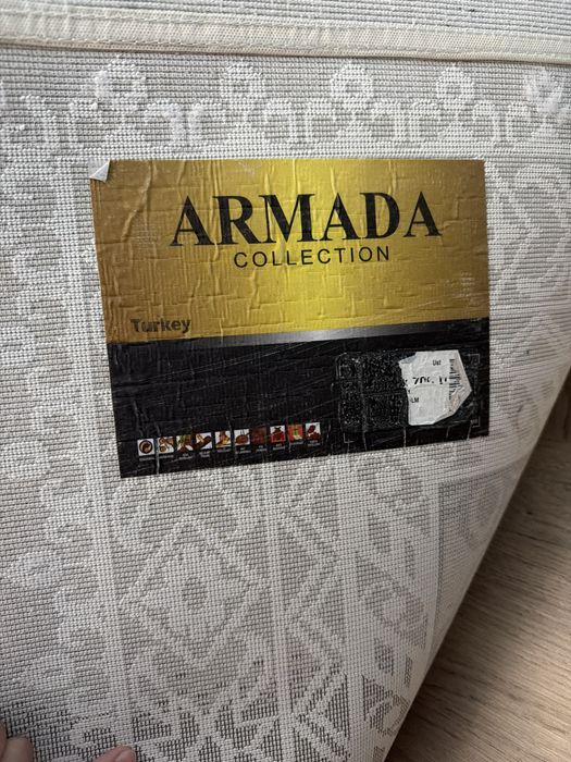 Продам б/у ковры