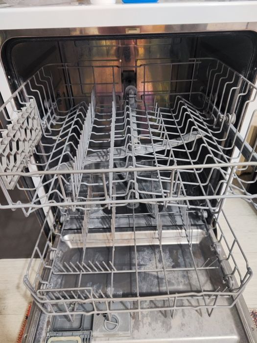 Посудомоечная машина Midea