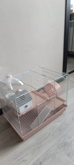 Продаю клетку для хомяков