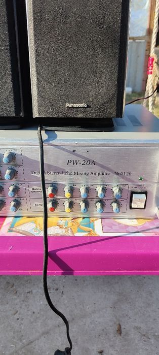 Vând amplificator cu boxe