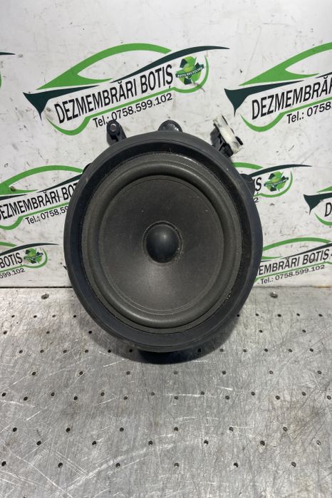 Boxa spate stanga 8E0035411 Audi A4 B6