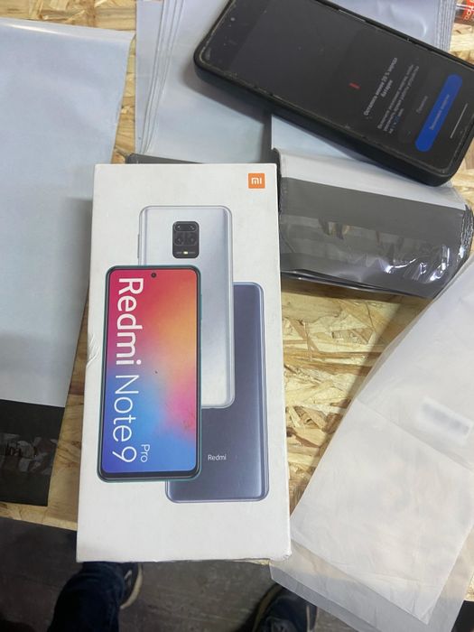 Продам телефон Redmi Note 9