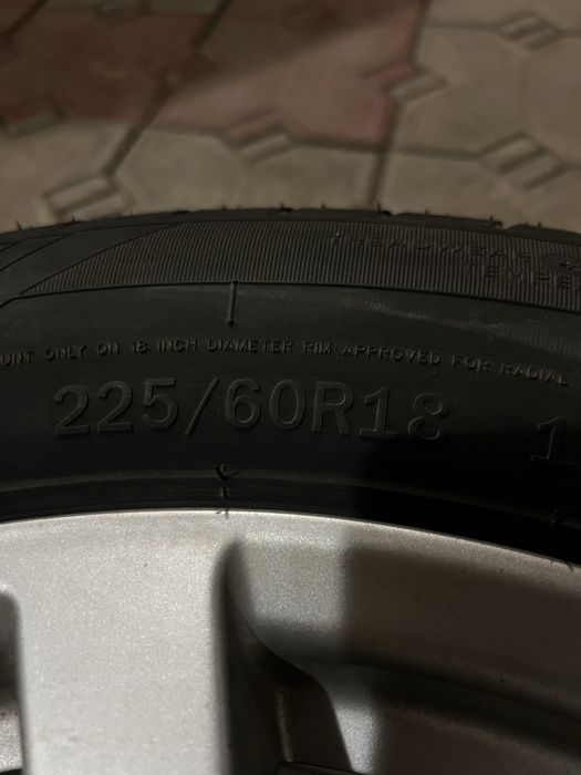 Продам резины с дисками 225/60/R18