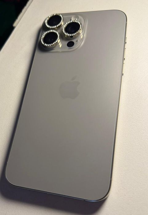 Продаю Iphone 15 pro max