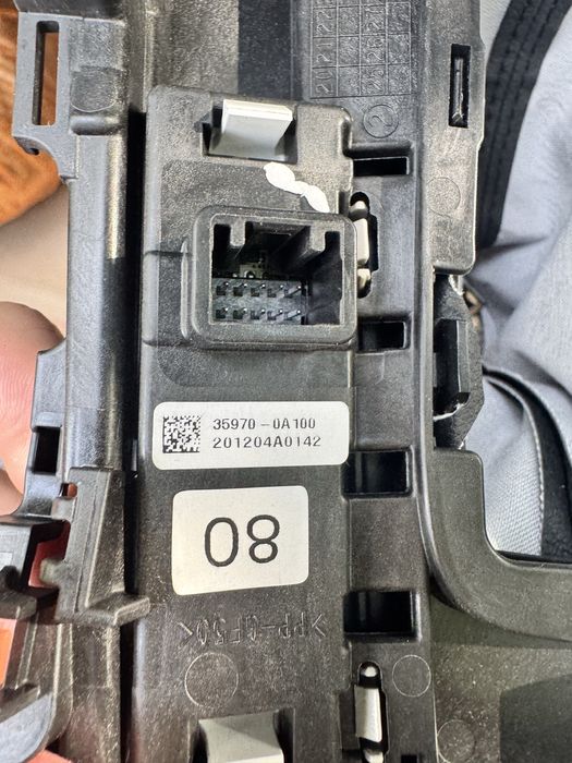 Toyota Corolla панель ручка акпп