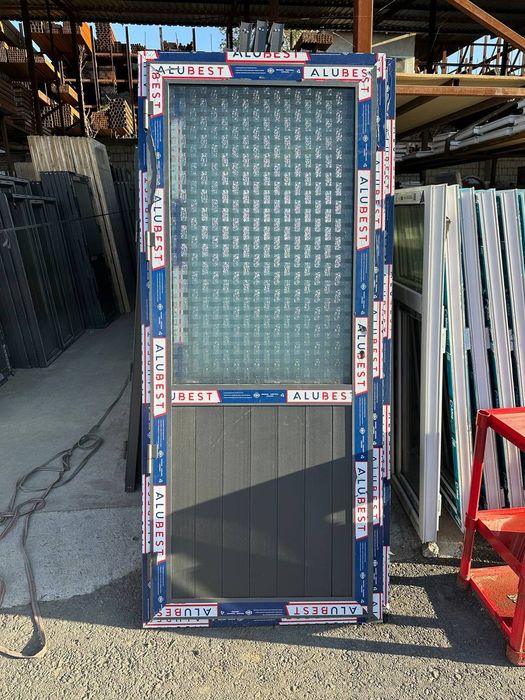 Двери Готовые Алюминиевые