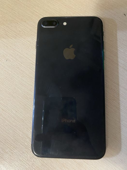Iphone 8 plus 64 Gb