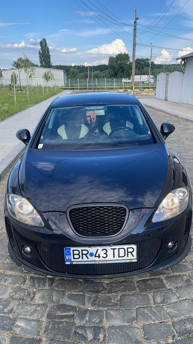 SEAT Leon 2011 — imagine 3