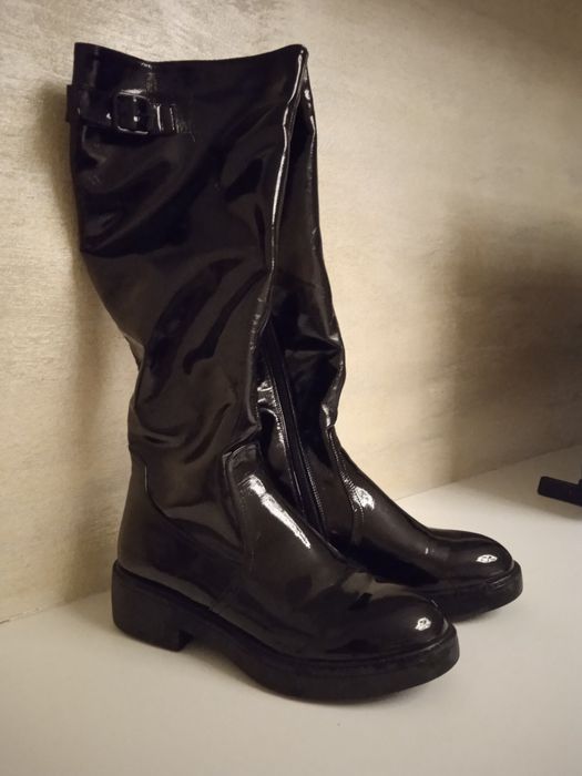 Ботуши естествен лак