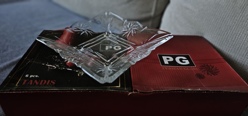 6 десертни чинии персийско стъкло