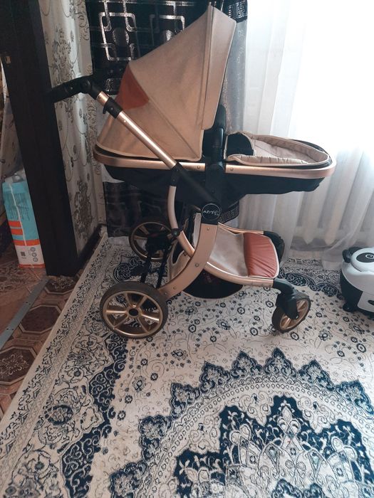 Детская коляска .